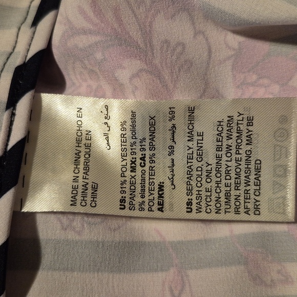 Chico's Zenergy women's size 3 or XL black & white stripe & flowers jacket VGUC - Picture 6 of 7